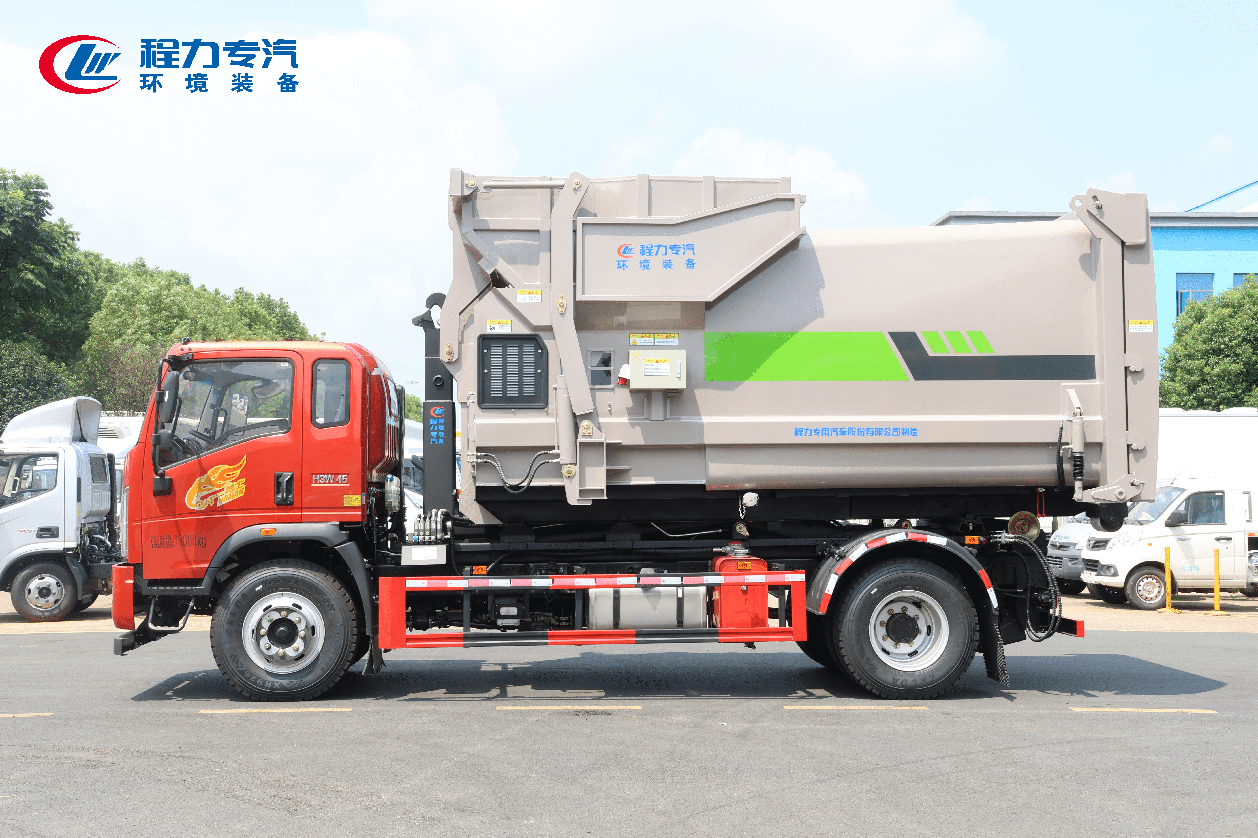 重汽豪曼勾臂垃圾车