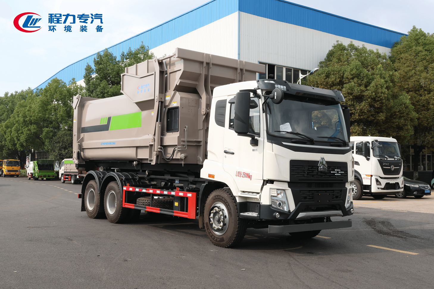 重汽豪沃后双桥车厢可卸式垃圾车