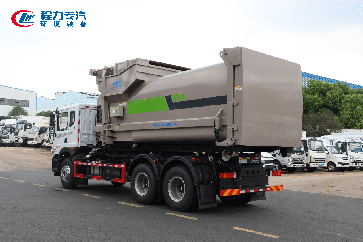 东风华神T5后双桥勾臂垃圾车