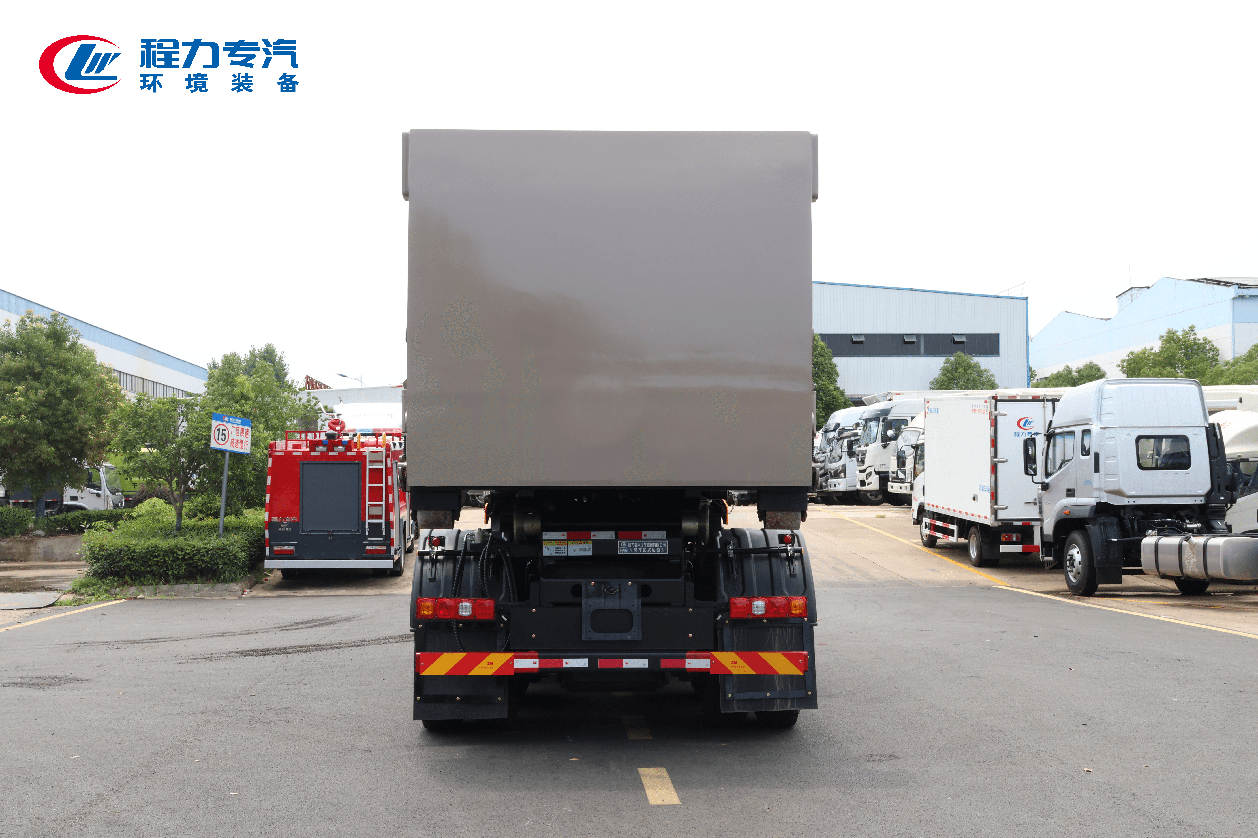 陕汽德龙M3000后双桥勾臂垃圾车