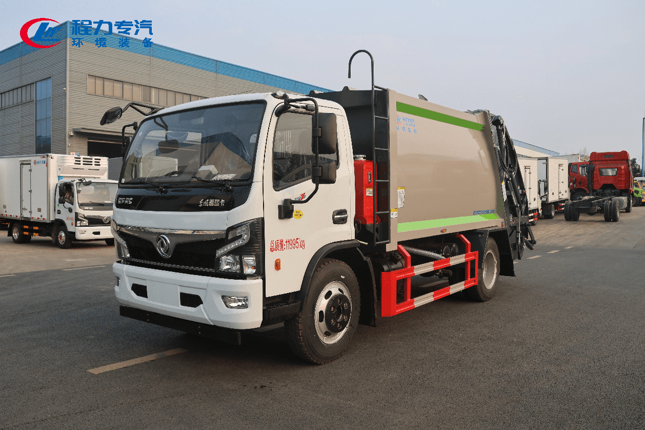 东风福瑞卡F7压缩垃圾车