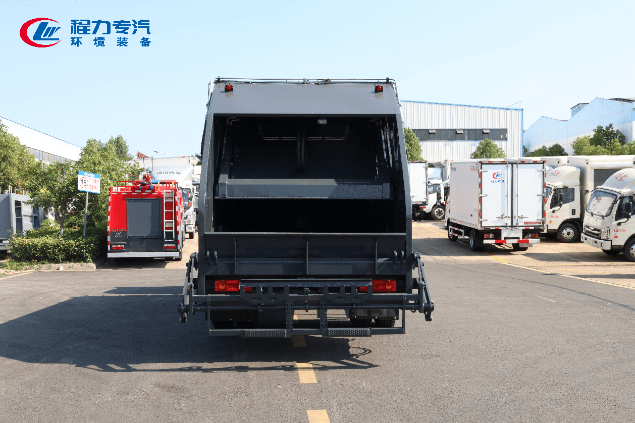 东风天锦压缩垃圾车