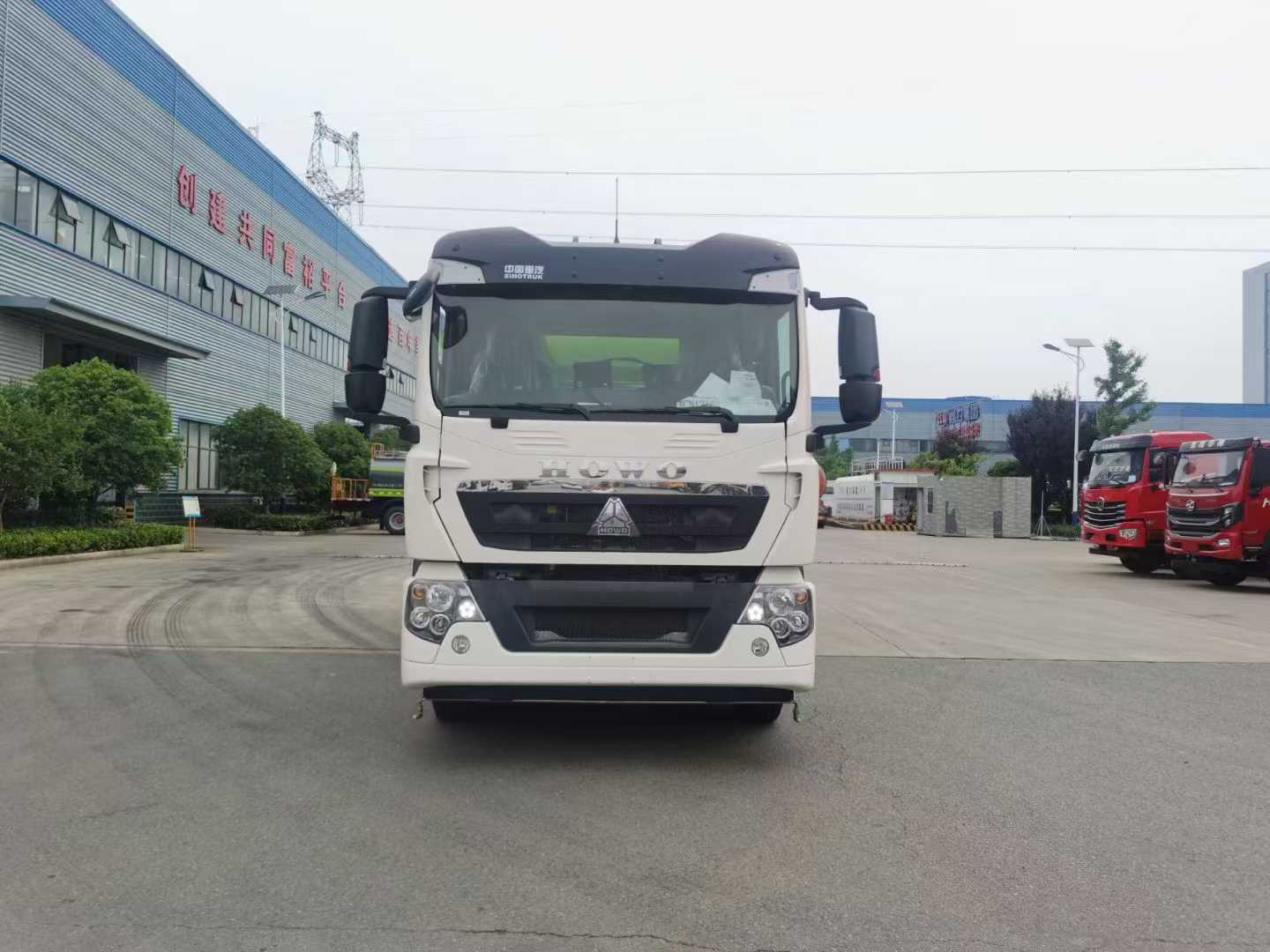 重汽豪沃TX洗扫车