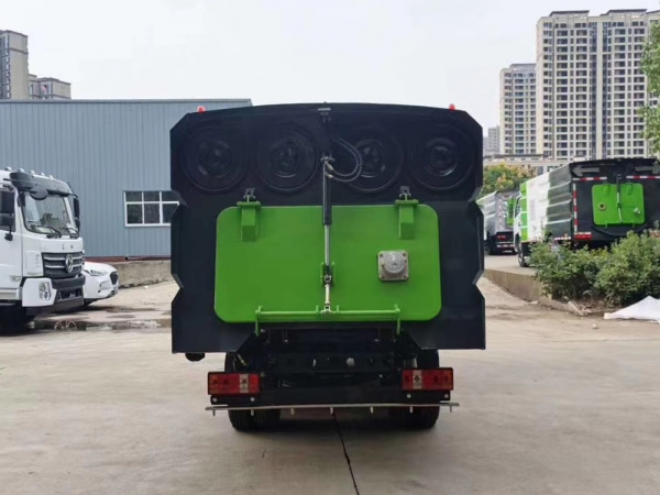 福田小卡之星不上户吸尘车