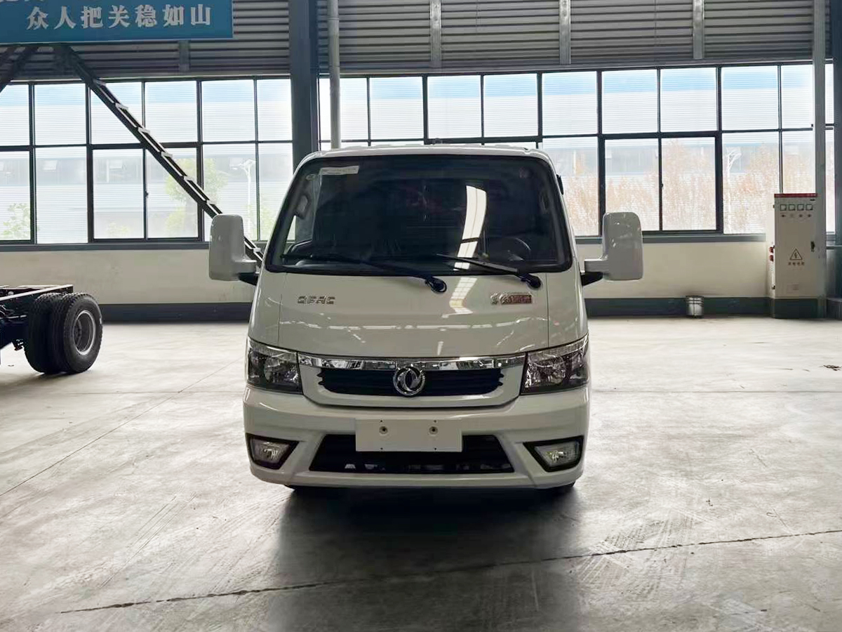 东风途逸纯电动扫路车