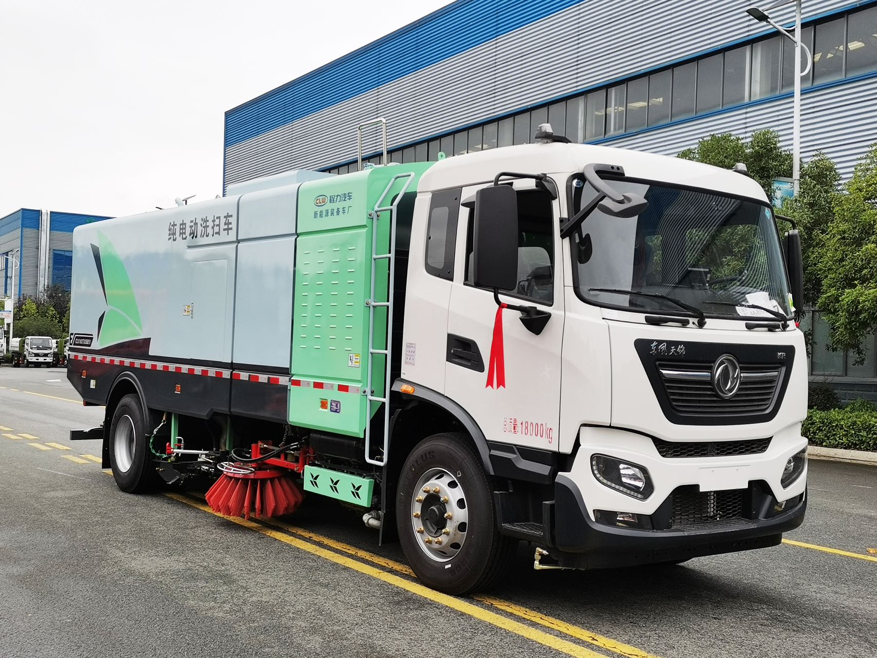 东风天锦纯电动洗扫车