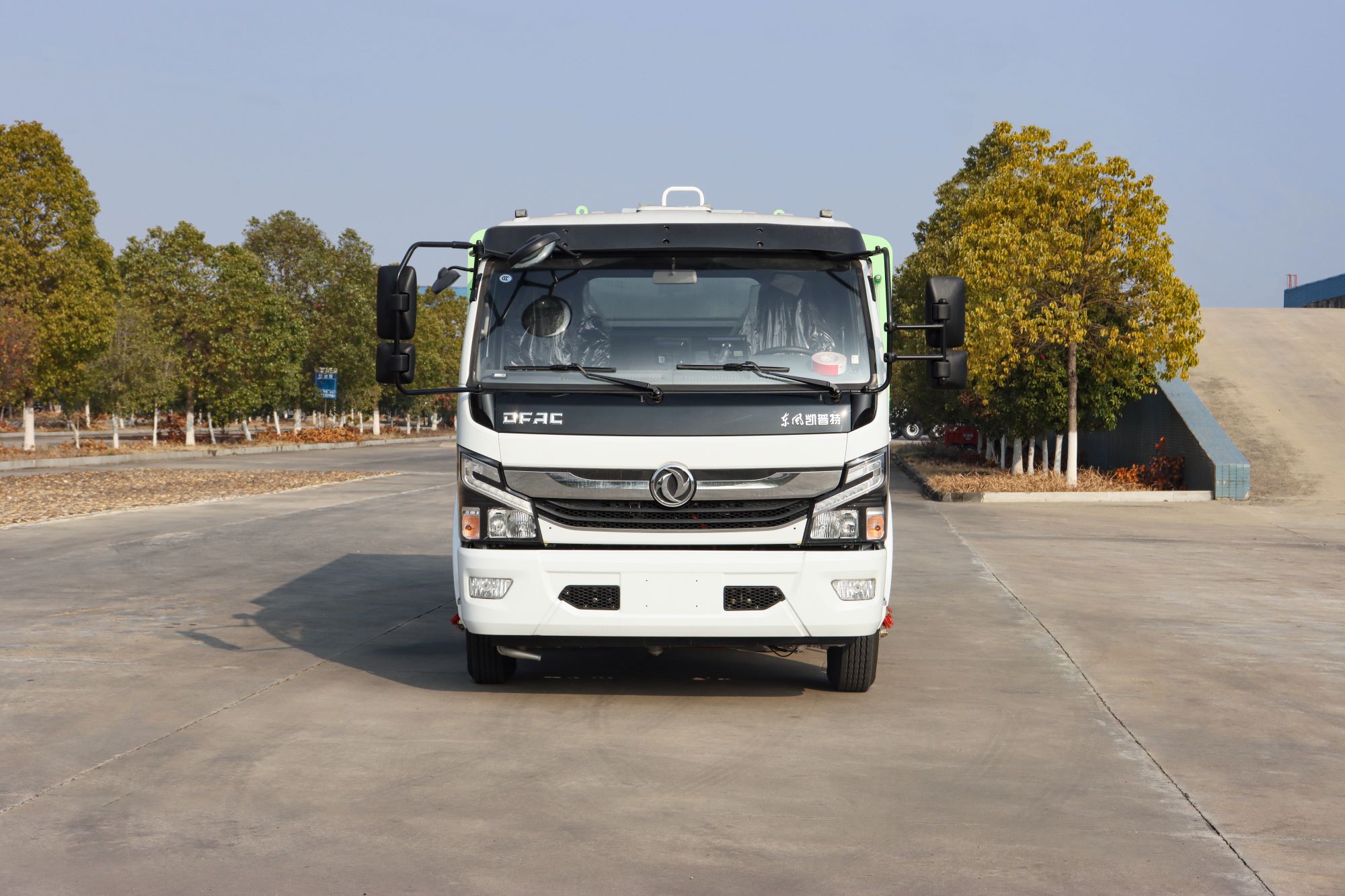 东风凯普特纯电动洗扫车