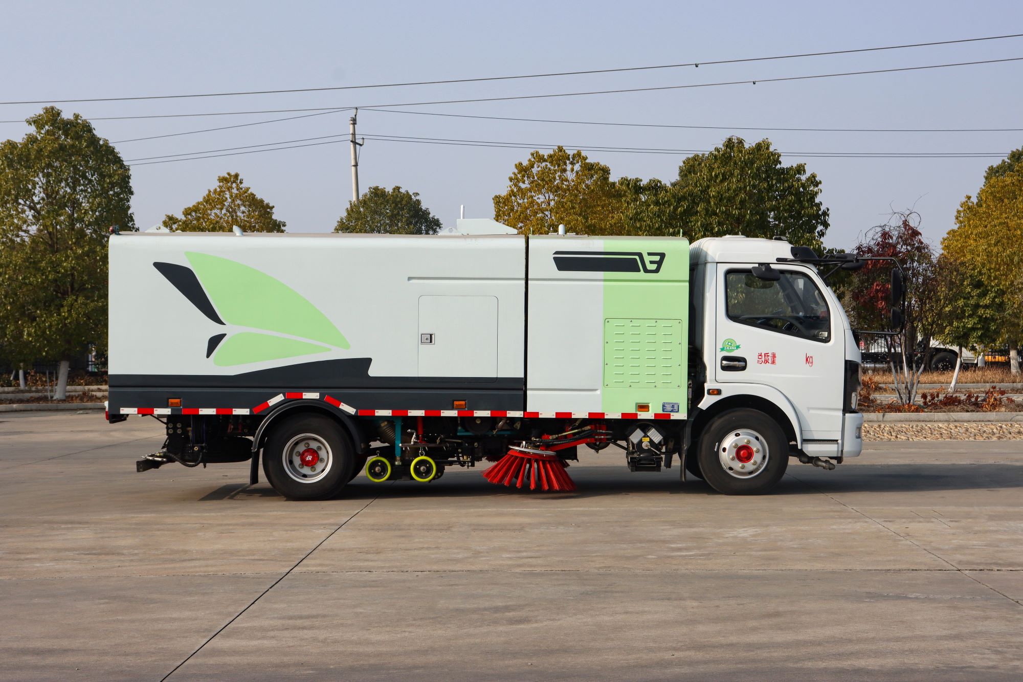 东风凯普特纯电动洗扫车
