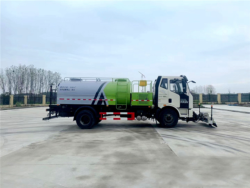 解放J6路面清洗车