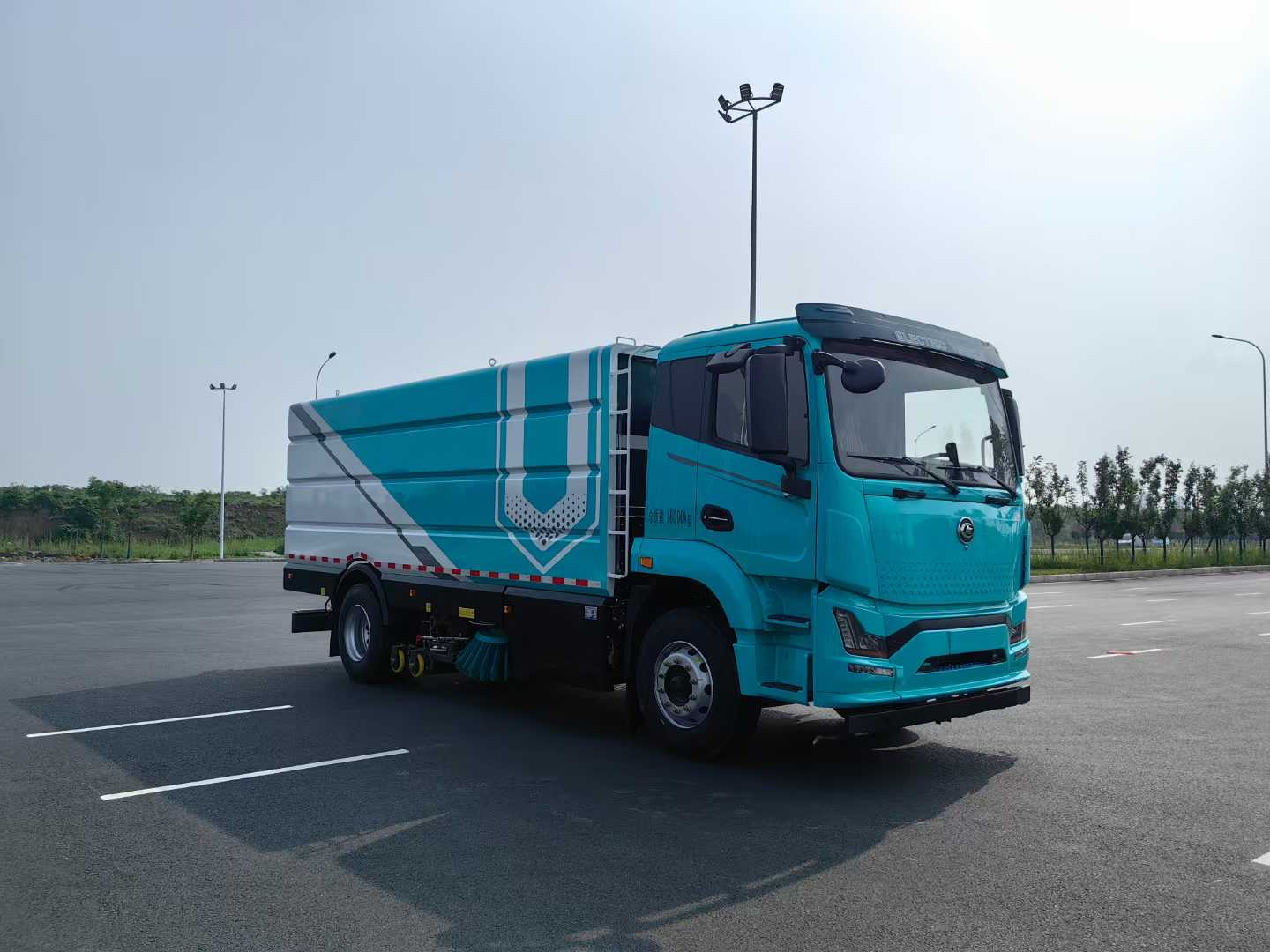 壹为18T纯电动洗扫车